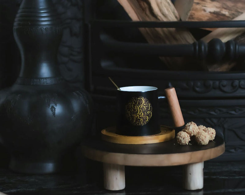 Black & White Ceramic Mug & Wooden Dish & Spoon Set
