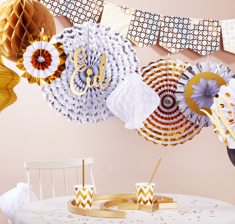 Metallic Gold 8-Point Star Pattern Marble Paper Triangle Bunting - 10 meters